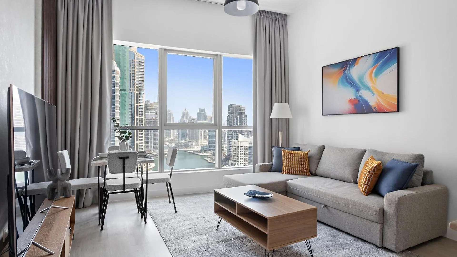 Renovated Luxe Bay Central Dubai Marina Apartment